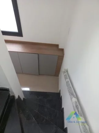 Imagem SANTO ANDRÉ Cobertura 84M², 2 dormitórios, 1 vaga com ótima localização e valor!!!