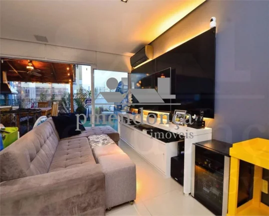 Imagem Cobertura Duplex Pinheiros com 2 suítes e 1 vaga, 168 m2