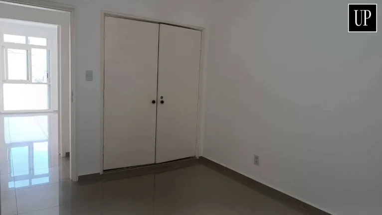 Imagem Apartamento com 3 Quartos à venda, 135m² - Jardim Paulista- Reformado
