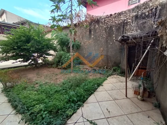 Imagem Casa com 3 quartos no bairro Iguaçu em Ipatinga