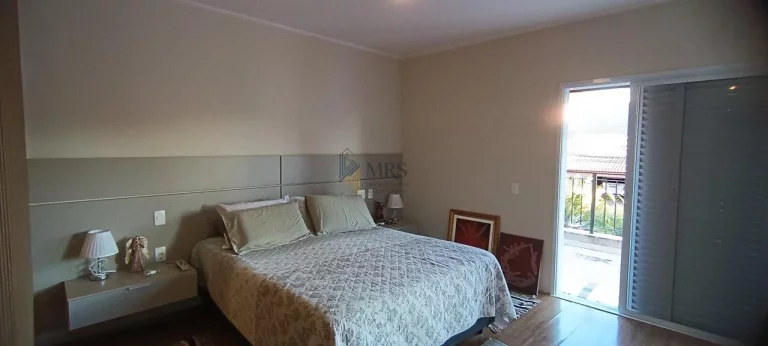 Imagem Casa Cond Portal do Paraiso I 4 dorm 2 suites