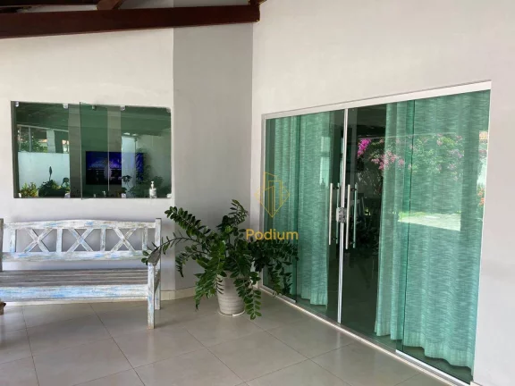 Imagem Casa com dois pavimentos em localização privilegiada no Portal do Sol - CA0071