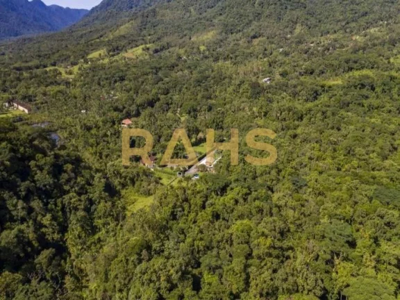 Imagem Área rural localizada na Estrada Quiriri, com área total de 33.198,45 m², sendo 6.639,69 m² de R...