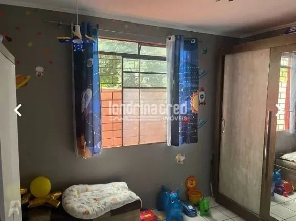 Imagem Casa à Venda no Jardim Bandeirantes em Londrina – 2 Quartos e 285 m² de Área Útil
