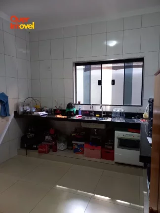Imagem Imperdível! Casa à venda em Ribeirão Preto-SP, Ribeirânia, 3 quartos, 1 suíte, 2 salas, 3 banheiros, 4 vagas, 214,50m².