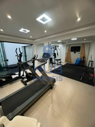Imagem Apartamento com 3 dormitórios à venda sendo 3 suítes, 184.0 m² por - R$ 3.500.000,00 - Centro - Bal. Camboriú/SC