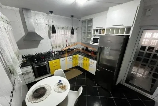 Imagem Sobrado reformado, 4 dormitórios, sendo 3 suítes, lavabo, sala de TV, cozinha planejada, espaço e...