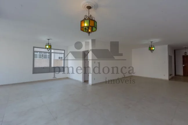 Imagem Higienópolis, Apartamento com 3 dormitórios (1 suíte) e 2vagas, 230m² ao lado Metrô