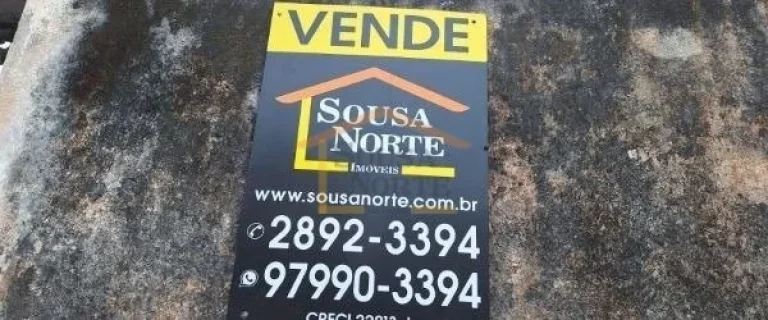 Imagem Casa Térrea com 405m², conta com 4 dormitórios, sala de estar, cozinha ampla, 2 banheiros, área ...