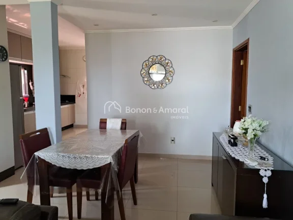 Imagem Excelente casa térrea à venda no Condomínio Okinawa com quatro quartos sendo duas suítes incluin...