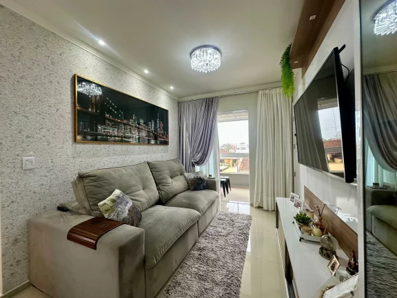 Imagem Apartamento com 2 dormitórios sendo 1 suíte e 1 vaga em Gravatá Navegantes/SC