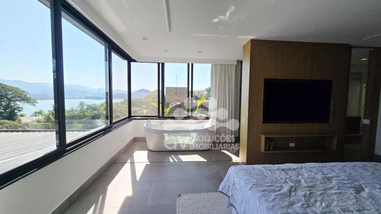 Imagem Casa com 6 quartos à venda, por R$ 11.500.000 - Condomínio Ponta das Toninhas - Ubatuba/SP