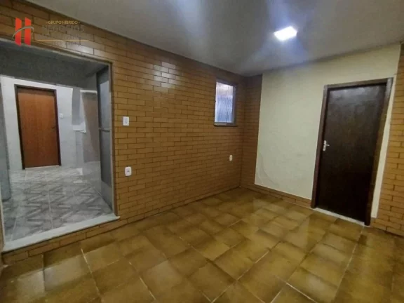 Imagem CASA AMPLA com 2 quartos para alugar na Vila Meriti em Duque de Caxias/RJ