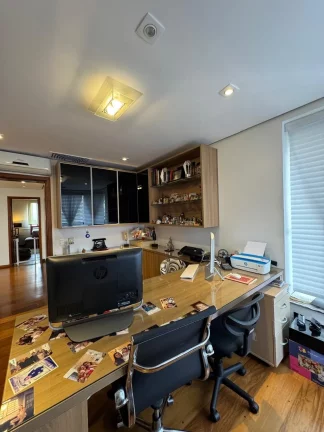 Imagem Cobertura à venda no Morumbi, São Paulo-SP: 4 quartos, 4 suítes, 3 salas, 2 banheiros, 5 vagas, 980m² de área.