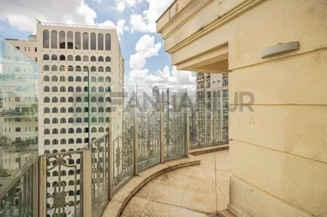 Imagem Cobertura Duplex de Luxo no coração do Jardim Europa! Com uma vista cinematográfica e localização privilegiada, o Condomínio Edifício Villa Adriana