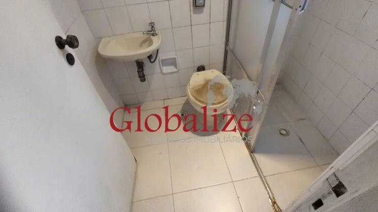 Imagem Apartamento à venda com 3 dormitórios em prédio de frente para praia em Santos
