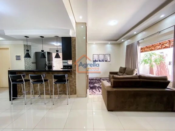 Imagem CASA TÉRREA TODA PLANEJADA, COM ÁREA DE LAZER E CHURRASQUEIRA À VENDA