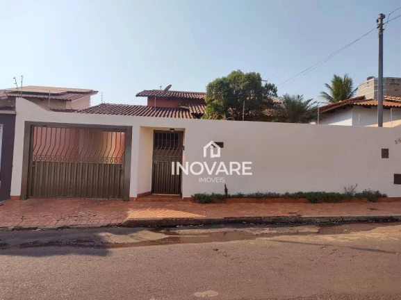 Imagem Casa com 3 dormitórios à venda, 230 m² por R$ 550.000,00 - Residencial Jardim Primavera - Itumbiara/GO