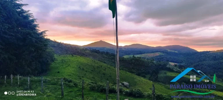 Imagem Seu Refúgio na Serra da Mantiqueira: Vista Panorâmica e Sustentabilidade!
