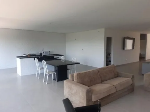 Imagem Casa para Venda por R$1.100.000,00 com 2000m², 6 dormitórios, 6 suites e 2 vagas - Bosque do jaguari , Igaratá / SP - Cód. BDI37003