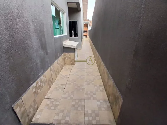 Imagem Casa geminada com área de churrasqueira, ótimo espaço e boa localização