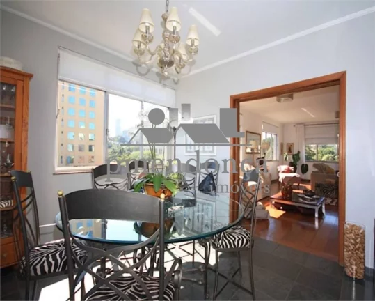 Imagem Apartamento em Pinheiros com 4 quartos sendo 2 suítes e 3 vagas, 253 m2