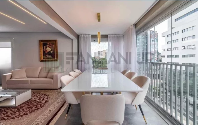 Imagem Venha se encantar com este apartamento deslumbrante, com projeto assinado pelo renomado escritório norueguês SPOL Architects, localizado nos prestigia