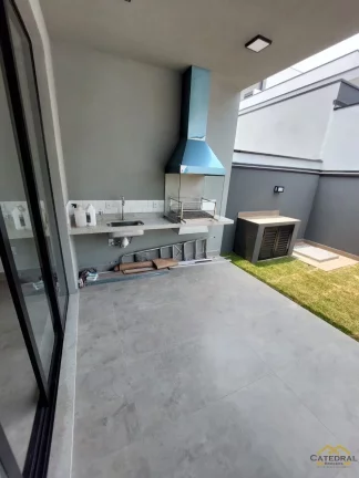 Imagem Casa a venda com 3 quartos de 190m2 no condomínio Reserva Ermida