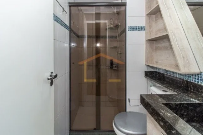 Imagem Apartamento com 1 dormitório, sendo 1 suite, 1 banheiro, sem vaga de garagem. 58m² de área útil....