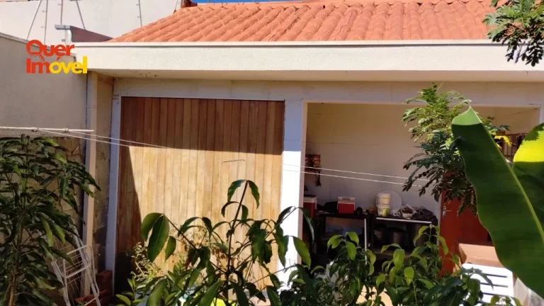 Imagem Imperdível oportunidade! Casa à venda em Ribeirão Preto-SP, bairro Parque Residencial Lagoinha. 3 quartos, 1 suíte, 2 salas, 3 banheiros, 2 vagas de garagem, 420 m².