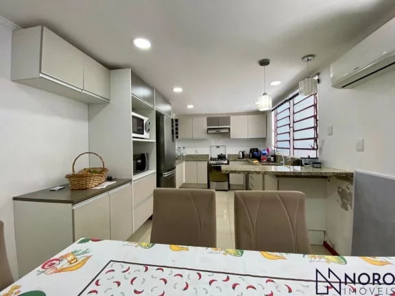 Casa 4 dormitórios Bairro Presidente João Goulart