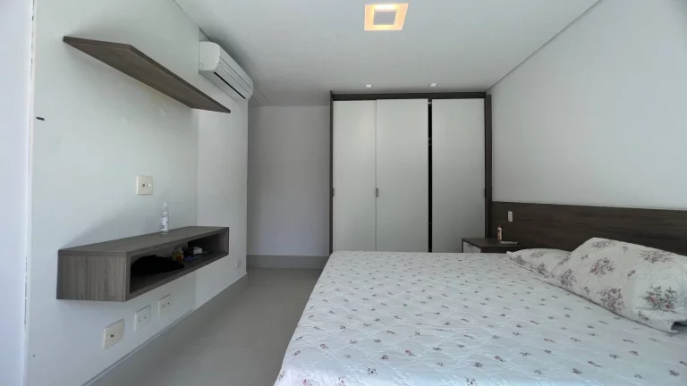 Imagem Casa Moderna e Decorada á venda na Riviera - Módulo 5