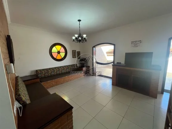 Imagem Espaçosa Casa Térrea 4 Quartos com Piscina em Agenor de Campos