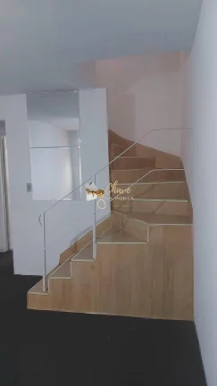 Imagem Casa à venda no Parque Maria Helena com 2 Dormitórios