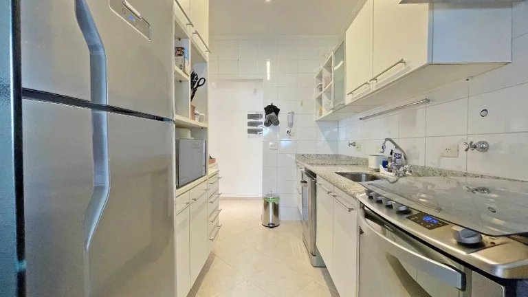 Imagem Apartamento com 3 dormitórios à venda, 118 m por R$ 3.200.000,00 - Riviera