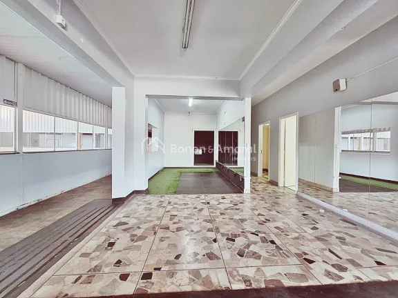 Imagem Casa comercial para alugar no Taquaral em Campinas!!

Espaço todo preparado para uma academia ou fi...