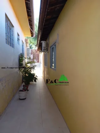 Imagem Casa para Venda em Limeira, Vila Santa Lúcia, 3 dormitórios, 1 suíte, 1 banheiro, 1 vaga