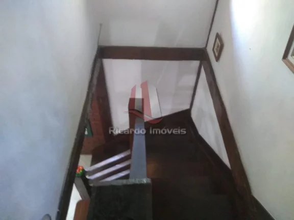 Imagem Casa Duplex Condomínio c/ Entrada Independente