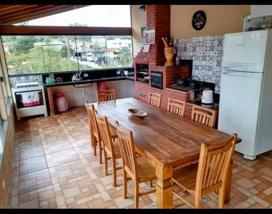 Imagem Vende-se Chácara Condomínio Vale do Coqueiro- Ibiúna
