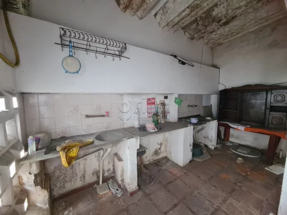 Imagem Excelente casa de esquina, bem ventilada, em ótima localização no Rodolfo Teófilo próximo ao Co...