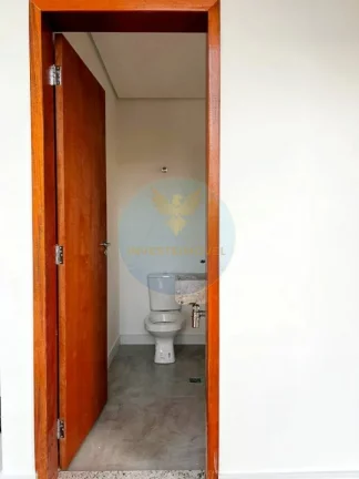 Imagem Casa em Condomínio a Venda no bairro Granja Viana - Cotia, SP