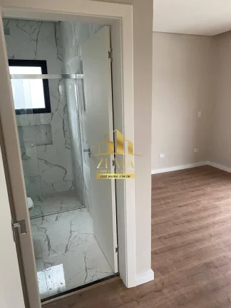 Imagem Sobrado em Condomínio,03 Sts (01 master),306m2 Constr.,Piscina,Alto Padrão
