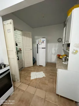 Imagem Casa na Rua de Bahia - Espaçosa e Confortável, Ótima Localização!