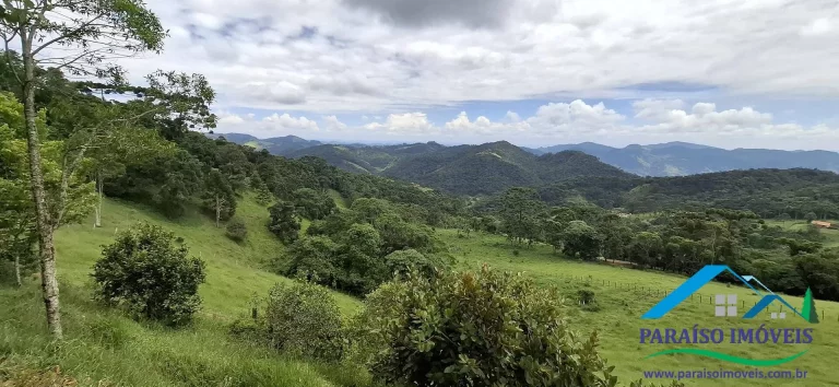 Imagem Refúgio nas Montanhas: Chácara dos Sonhos no Bairro dos Venâncios