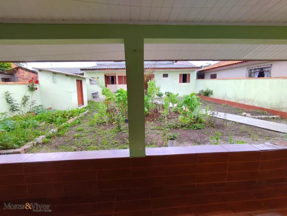 Imagem Casa para Venda em São José dos Pinhais, São Marcos, 3 dormitórios, 1 banheiro, 2 vagas