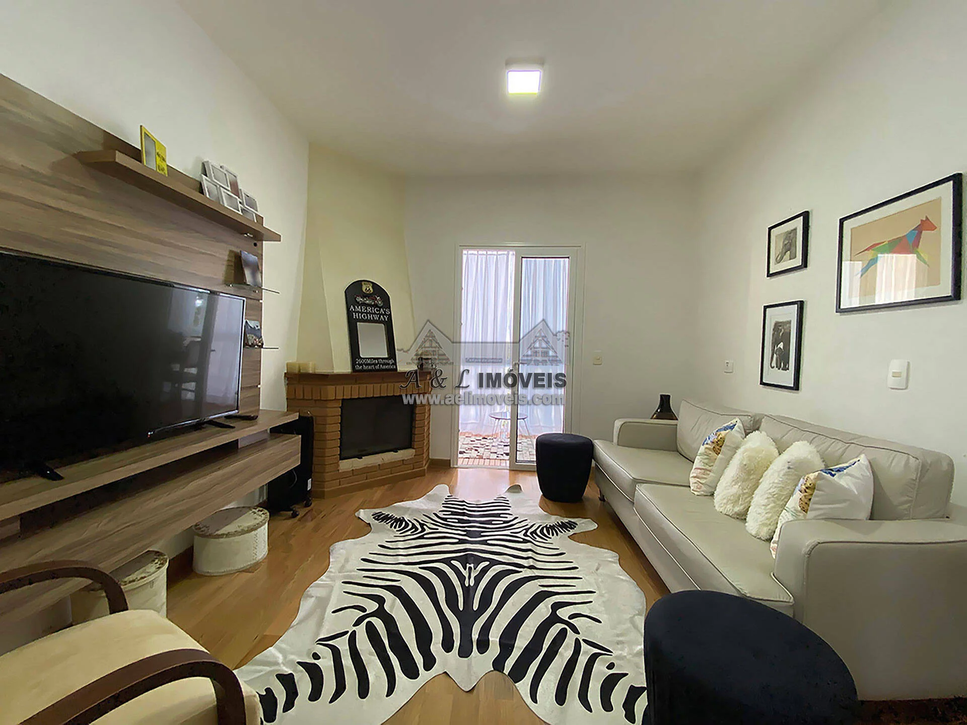 Imagem Apartamento à venda em Campos do Jordão - Com vista panorâmica