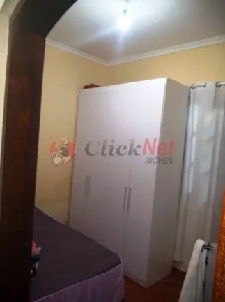 Imagem Sobrado 3 dorms c/ suite ,varanda , Quintal grande, Edícula, 2 vagas bairro Jardim Las Vegas em Santo André.