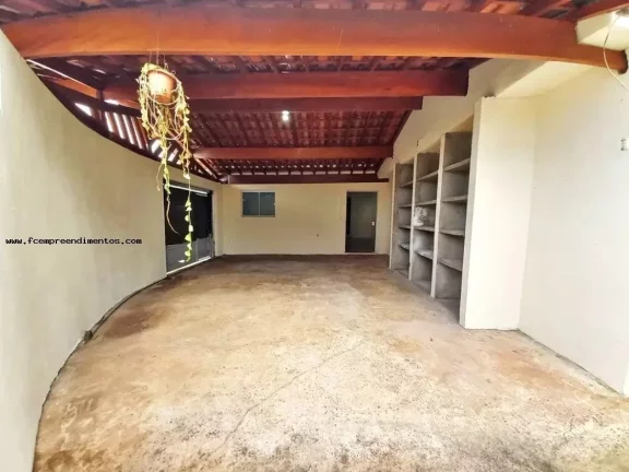 Imagem Casa para Venda em Limeira, Jardim Ibirapuera, 4 dormitórios, 2 banheiros, 2 vagas