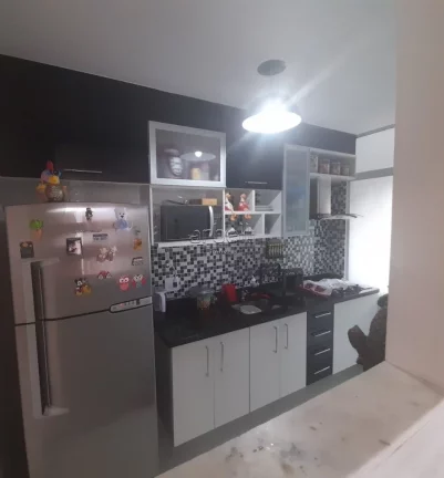 Imagem Apartamento com 52M², 2 dormitórios, sala, cozinha, banheiro, área de serviços e 2 vagas de gara...