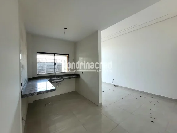 Imagem Casa nova na Zona Leste de Londrina com 86m² de área útil, 3 dormitórios (1 suíte), banheiro social, sala aconchegante, cozinha e 2 vagas de garagem.